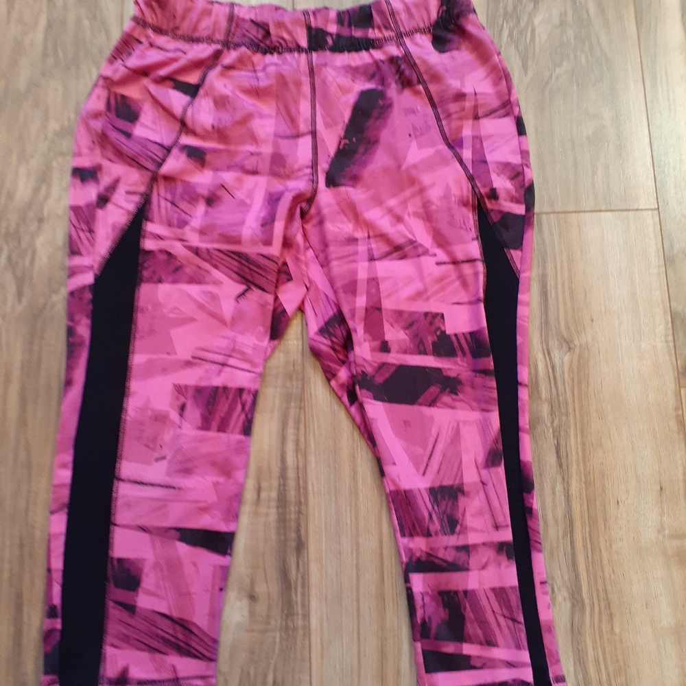 Lane Bryant Livi Active 14/16 Capri Leggings Gem
